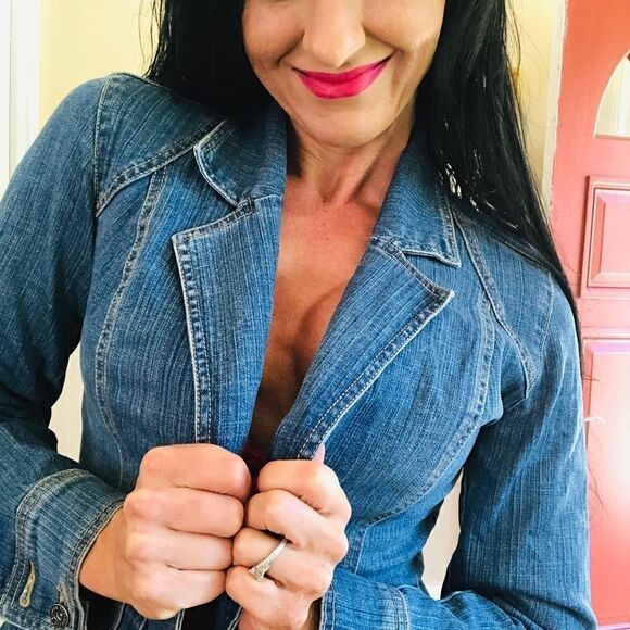 Gloria Vanderbilt jean denim jacket - Picture 5 of 9